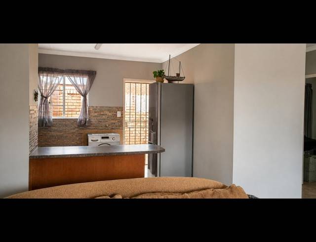 2 BEDROOM TOWNHOUSE FOR SALE IN ELARDUSPARK